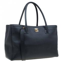 مملوكة مسبقًا Chanel Black Caviar Leather Cerf Tote
