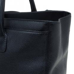 مملوكة مسبقًا Chanel Black Caviar Leather Cerf Tote
