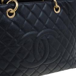 مملوكة مسبقًا حقيبة يد شانيل غراند شوبينغ كافيار مبطنة سوداء