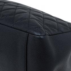 مملوكة مسبقًا حقيبة يد شانيل غراند شوبينغ كافيار مبطنة سوداء