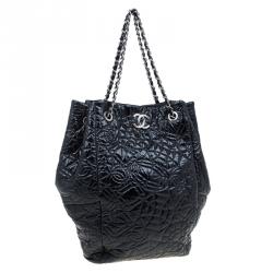 مملوكة مسبقًا Chanel Black Patent Vinyl Rock In Moscow Tote