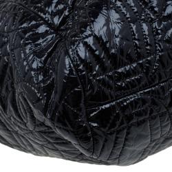 مملوكة مسبقًا Chanel Black Patent Vinyl Rock In Moscow Tote