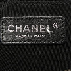 Pre Owned Chanel Black Quilted Leather Waist Belt Bag