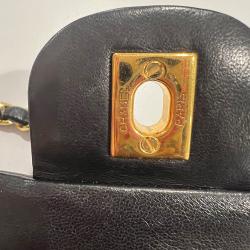 مملوكة مسبقًا Chanel Black Quilted Lambskin Leather Small Classic Double Flap Bag