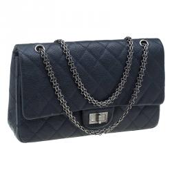 مملوكة مسبقًا Chanel Navy Blue Quilted Caviar Leather Reissue 2.55 Classic 227 Flap Bag
