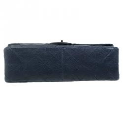 مملوكة مسبقًا Chanel Navy Blue Quilted Caviar Leather Reissue 2.55 Classic 227 Flap Bag