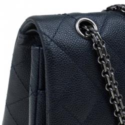 مملوكة مسبقًا Chanel Navy Blue Quilted Caviar Leather Reissue 2.55 Classic 227 Flap Bag