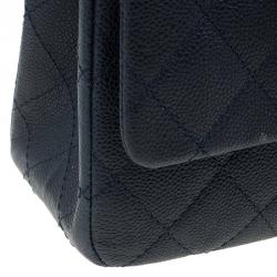 مملوكة مسبقًا Chanel Navy Blue Quilted Caviar Leather Reissue 2.55 Classic 227 Flap Bag