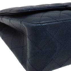 مملوكة مسبقًا Chanel Navy Blue Quilted Caviar Leather Reissue 2.55 Classic 227 Flap Bag