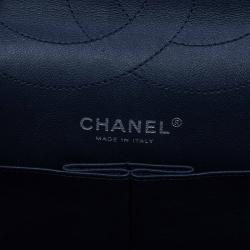 مملوكة مسبقًا Chanel Navy Blue Quilted Caviar Leather Reissue 2.55 Classic 227 Flap Bag