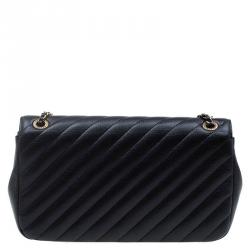 Pre Owned حقيبة شانيل كلاسيك بقلاب جلد مبطن بخطوط مائلة سوداء متوسطة