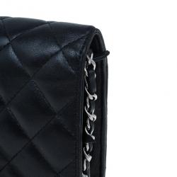 Pre Owned حقيبة شانيل جلد خروف أسود كلاسيكية WOC