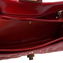 مملوكة مسبقًا Chanel Red Patent Leather Puzzle Reissue 2.55 East/West Flap Bag