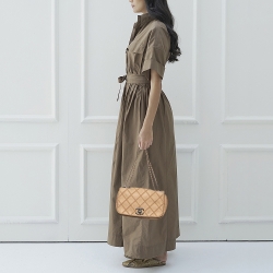 Pre Owned Chanel Beige Diamond Stitch Nubuck Leather Small Flap Bag