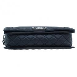 Pre Owned Chanel Black Calfskin Medium Boy Reverso Bag