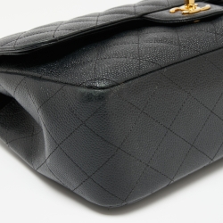 Pre Owned حقيبة شانيل جلد كافيار أسود مبطن قلاب كلاسيك كبيرة