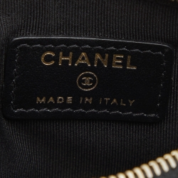 Pre Owned حافظة شانيل  دوفيل جلد كافيار مرصعة سوداء بسحاب 