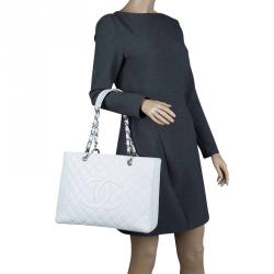 Pre Owned Chanel White Quilted Caviar Leather Grand Shopping Tote
