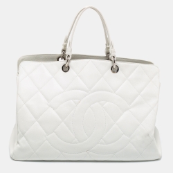 مملوكة مسبقًا حقيبة يد شانيل تايمليس جلد كافيار بيضاء مبطنة شعار سي سي 