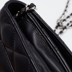 Pre Owned Chanel Black Quilted Leather Classic Wallet On Chain