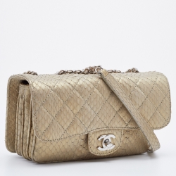 Pre Owned حقيبة شانيل كلاسيك تايمليس جلد ثعبان ذهبي فاتح بقلاب