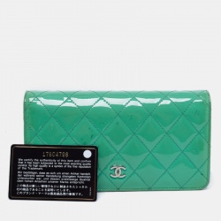 Pre Owned Chanel Green Patent Leather Interlocking CC Continental Wallet