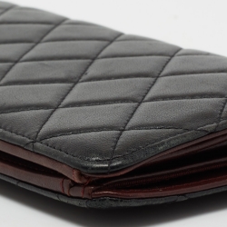 Pre Owned محفظة كونتيننتال شانيل لي ين جلد أسود مبطن