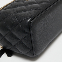 مملوكة مسبقًا Chanel Black Caviar Leather Small CC Vanity Case Bag