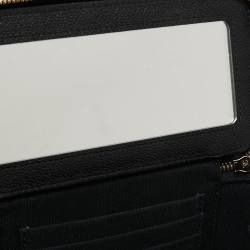 مملوكة مسبقًا Chanel Black Caviar Leather Small CC Vanity Case Bag