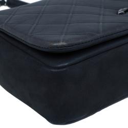 مملوكة مسبقًا Chanel Black CC Lambskin Quilted Flap Shoulder Bag