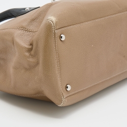 Pre Owned Chanel Beige Leather Small Cerf Executive Bag