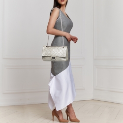 Pre Owned Chanel Metallic Silver Quilted Leather Reissue 2.55 Classic 227 Flap Bag