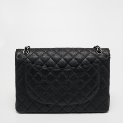مملوكة مسبقًا Chanel Black Quilted Caviar Leather Maxi Classic Double Flap Bag