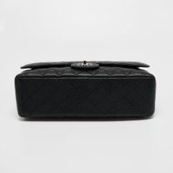 مملوكة مسبقًا Chanel Black Quilted Caviar Leather Maxi Classic Double Flap Bag