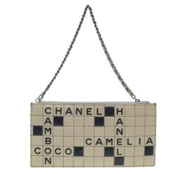 Pre Owned  حقيبة شانيل صغيرة مربعات مبطنة بالكلمات المتقاطعة جلد خروف أسود وبيج
