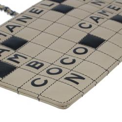 Pre Owned  حقيبة شانيل صغيرة مربعات مبطنة بالكلمات المتقاطعة جلد خروف أسود وبيج