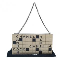 Pre Owned  حقيبة شانيل صغيرة مربعات مبطنة بالكلمات المتقاطعة جلد خروف أسود وبيج