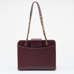 Pre Owned Chanel Burgundy Chevron Quilted Leather Collar and Tie Flap Bag