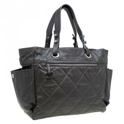 Pre Owned حقيبة يد شانيل بيريتز باريس كبيرة جلد لامعة مبطنة رصاصية