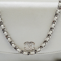 Pre Owned Chanel Pearl White Caviar Leather Sevruga Wallet on Chain