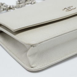 Pre Owned Chanel Pearl White Caviar Leather Sevruga Wallet on Chain