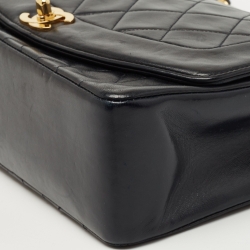 Pre Owned Chanel Black Quilted Leather Vintage Diana Flap Bag