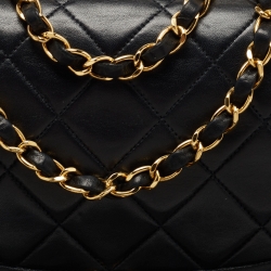 Pre Owned Chanel Black Quilted Leather Vintage Diana Flap Bag