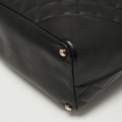 Pre Owned Chanel Black/White Quilted Leather Small Cambon Ligne Bucket Tote