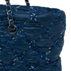 مملوكة مسبقًا Chanel Blue Quilted Tweed Stitched Nylon Small Bubble Shoulder Bag