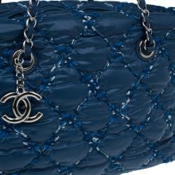 مملوكة مسبقًا Chanel Blue Quilted Tweed Stitched Nylon Small Bubble Shoulder Bag