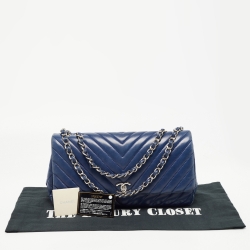 Pre Owned Chanel Blue Surpique Chevron Leather CC Flap Bag