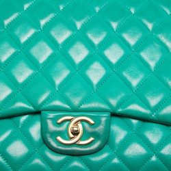 Pre Owned Chanel Green Quilted Lambskin Leather Maxi Classic Double Flap Bag