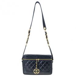 مملوكة مسبقًا Chanel Black Lambskin Leather Vintage Crossbody
