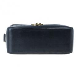 مملوكة مسبقًا Chanel Black Lambskin Leather Vintage Crossbody